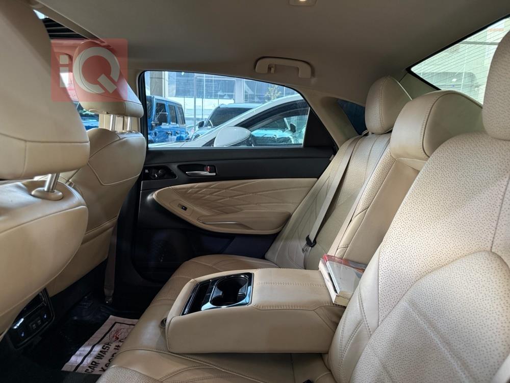 تويوتا أفالون